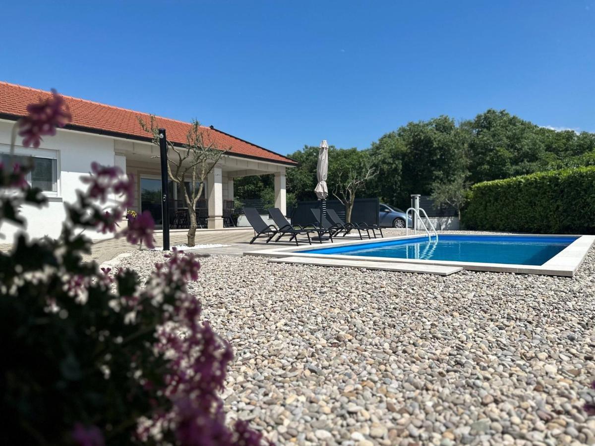 Villa Antonija Любушки Екстер'єр фото